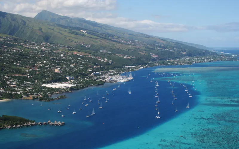 Photo : Remi Jouan — CC BY-SA 3.0, Wikimedia Commons Photo de Papeete